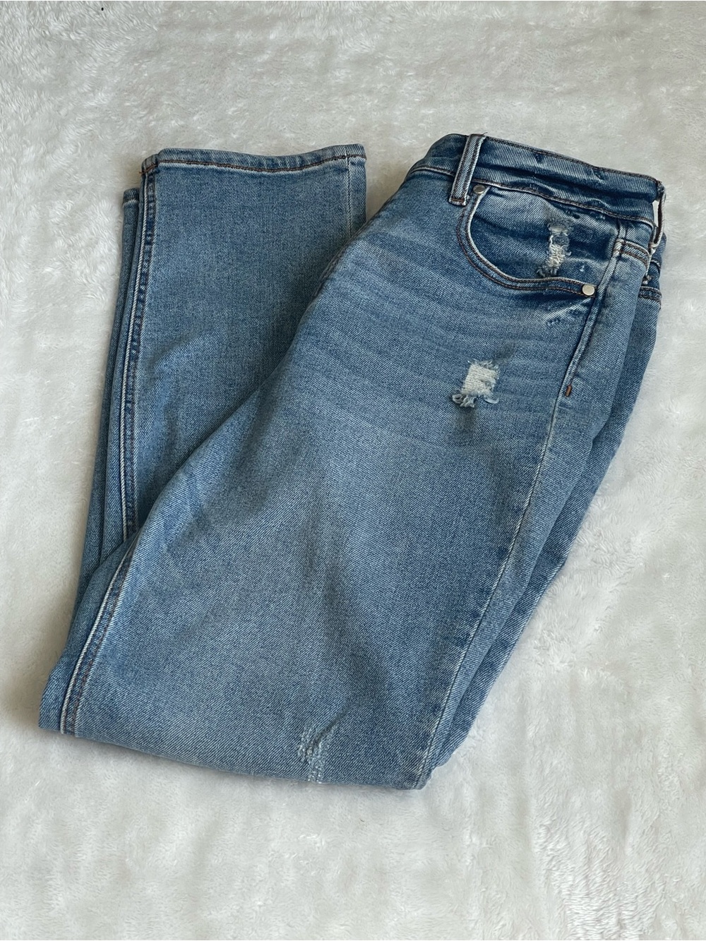 78&Sunny Carly High Rise Distressed Mom Jeans in Medium Wash Denim